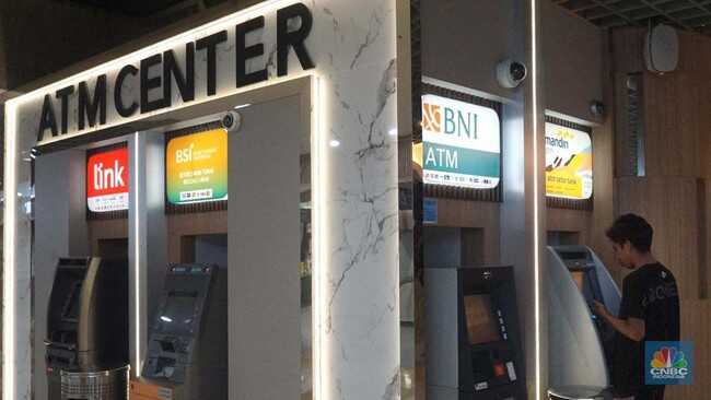 Do Not Panic If Your ATM Card Is Swallowed: Here's How to Handle It