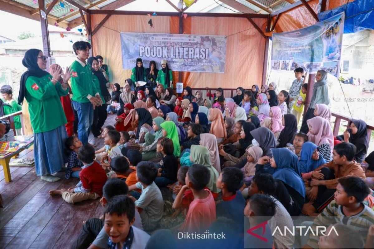 Students Establish Literacy Corner to Support Education of Aceh Tamiang Children
