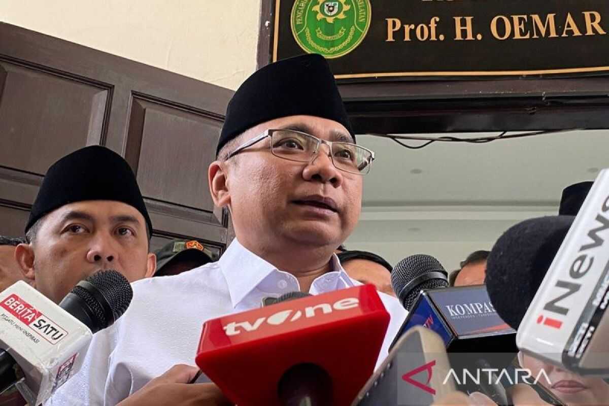 KPK receives BPK RI audit on state losses from hajj quota corruption case