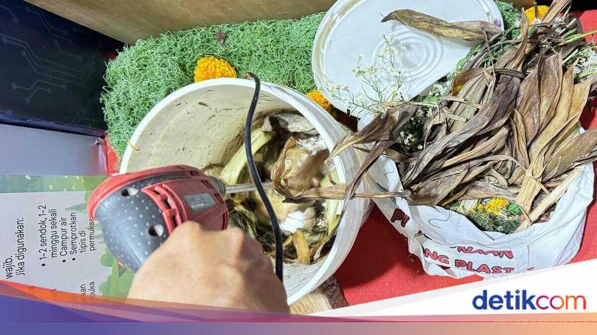 Denpasar City Anniversary Ceremony: Governor Koster Conveys Waste Management Message