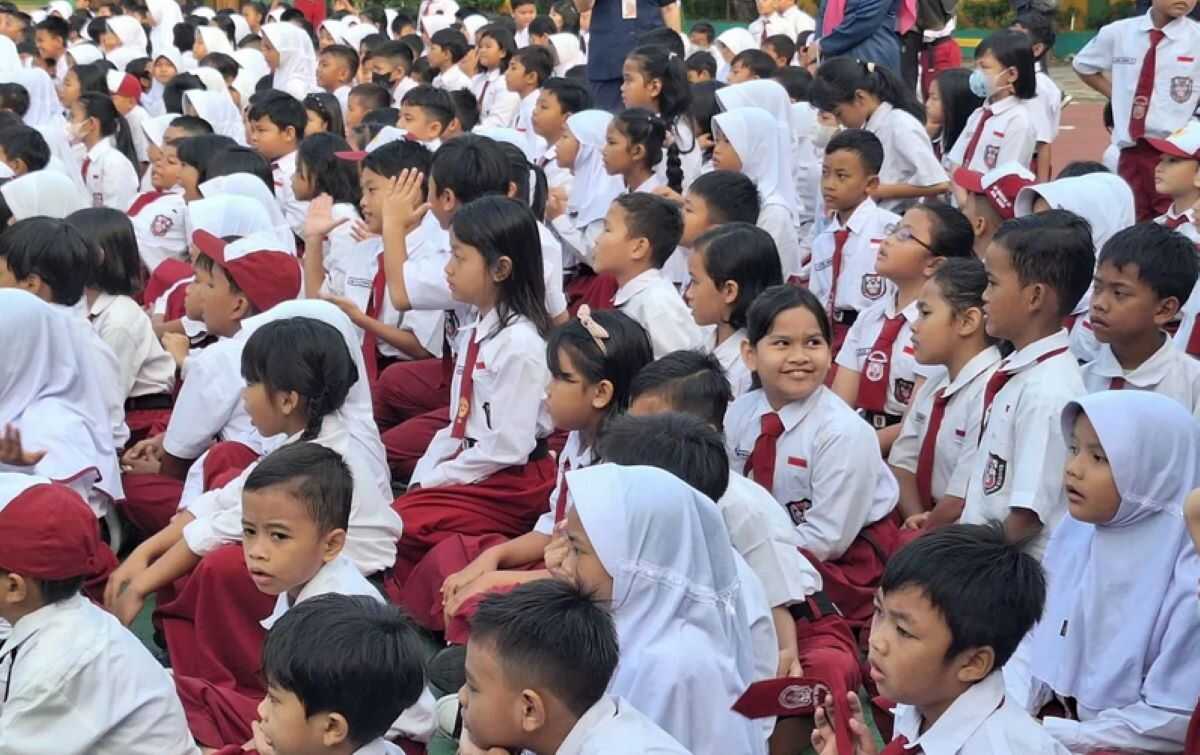 School Principal Complains to Jakarta Governor About Free Private School Fund Disbursement Delays