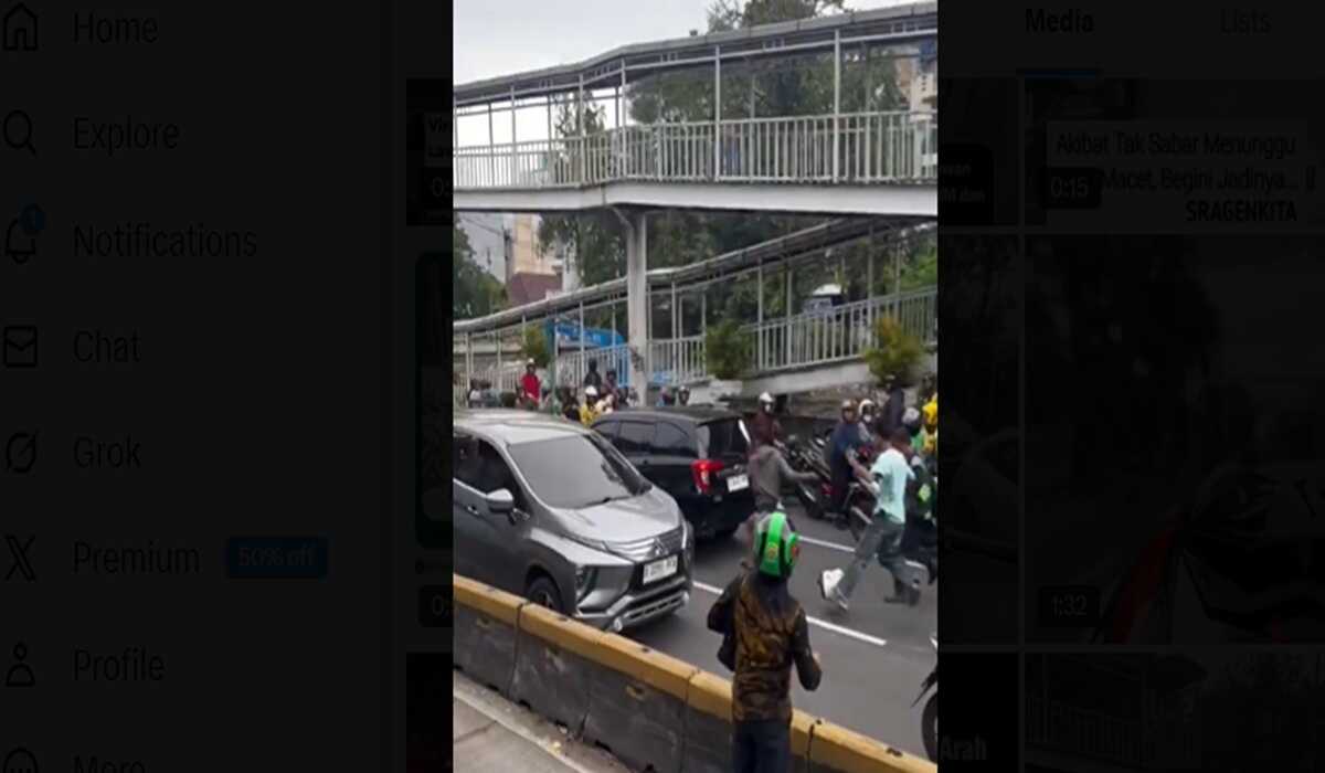 Police Search of Wrong-Way Driver in Central Jakarta Uncovers Four Mismatched Number Plates and Sharp Weapons