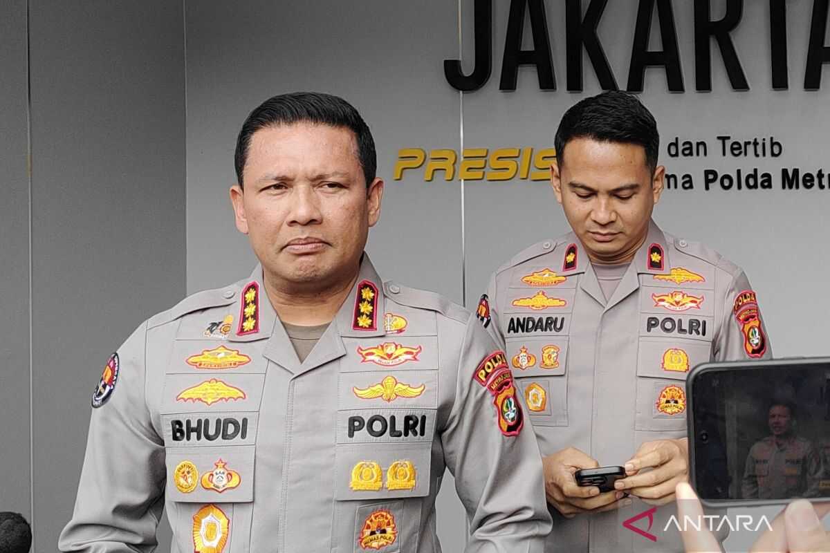 Police hunt two suspects in advocate stabbing in South Tangerang