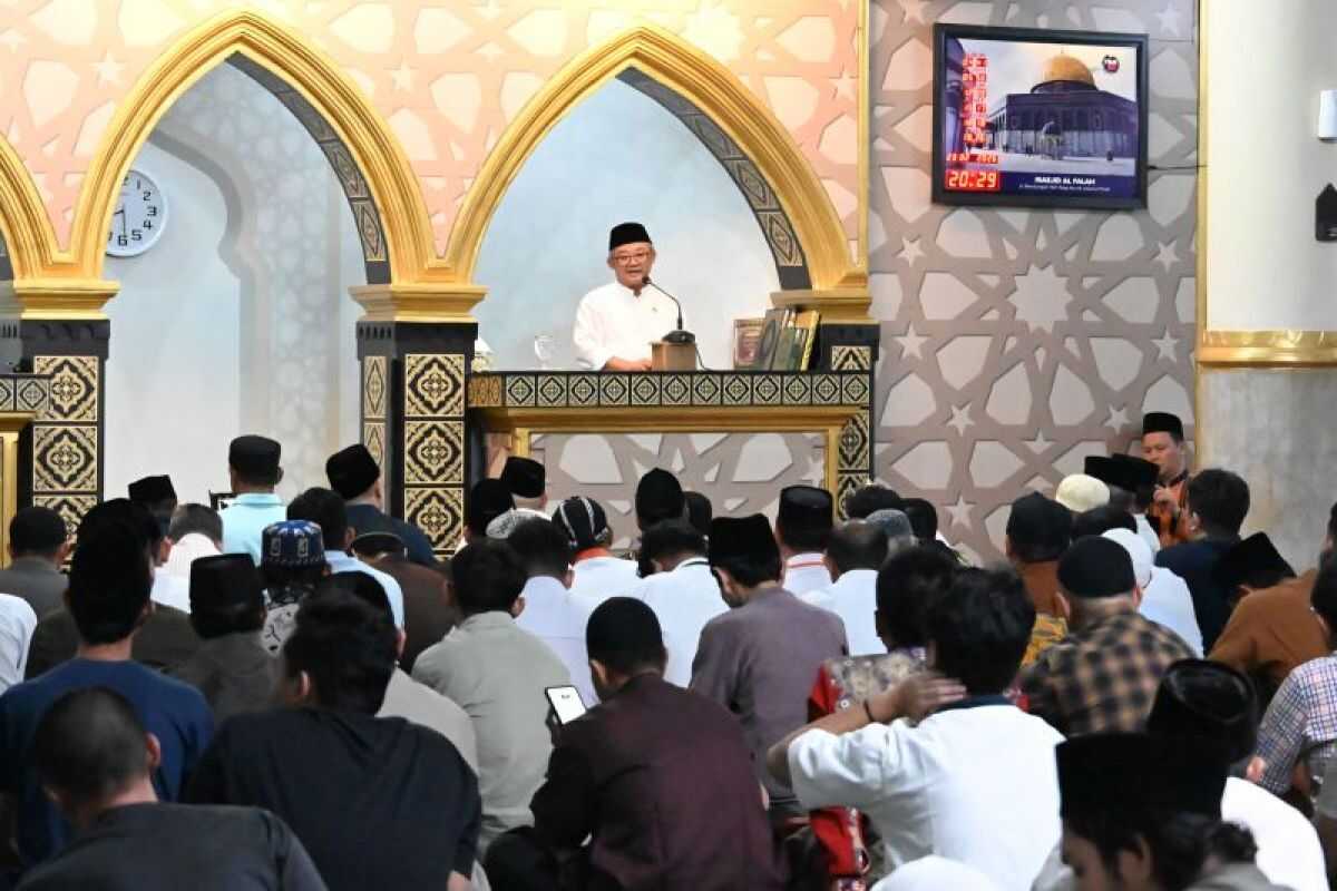 Minister of Basic and Secondary Education urges public to strengthen national brotherhood during Ramadhan