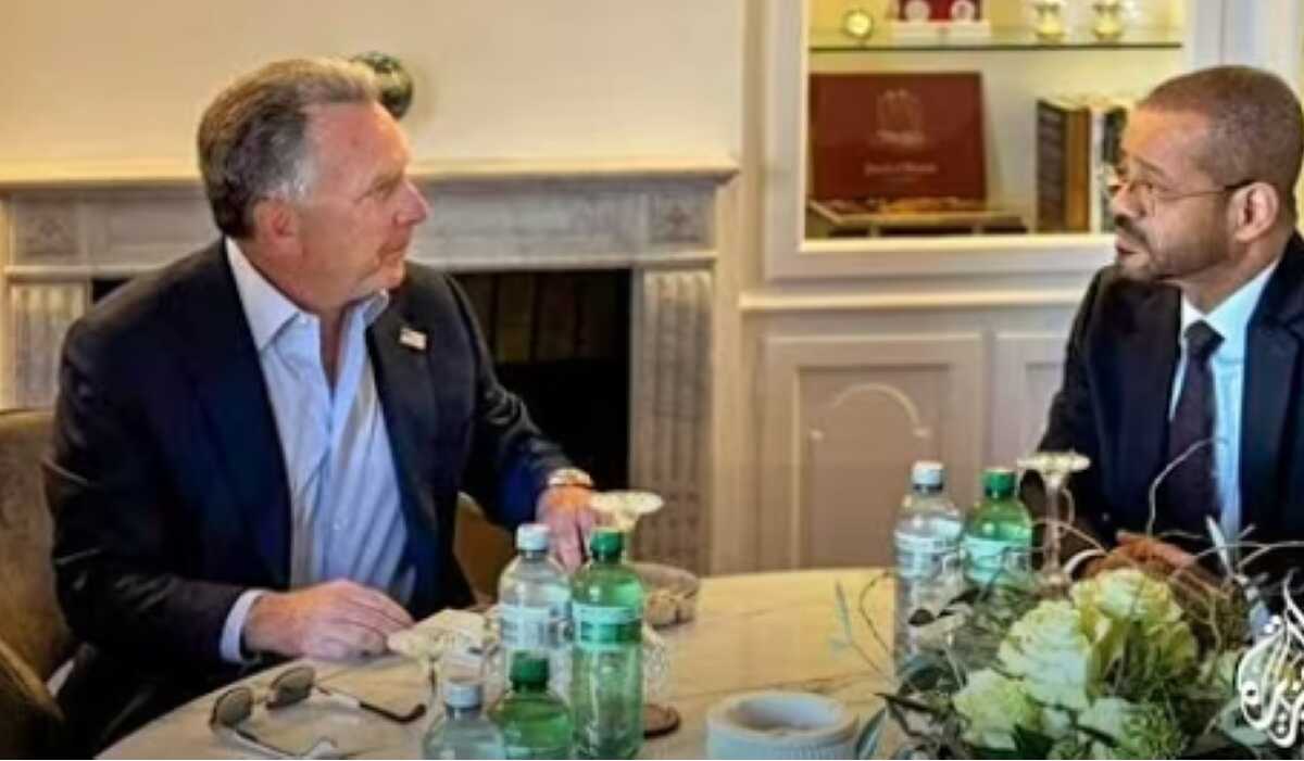 Oman Foreign Minister Albusaidi Meets JD Vance in Washington to Prevent US-Iran War