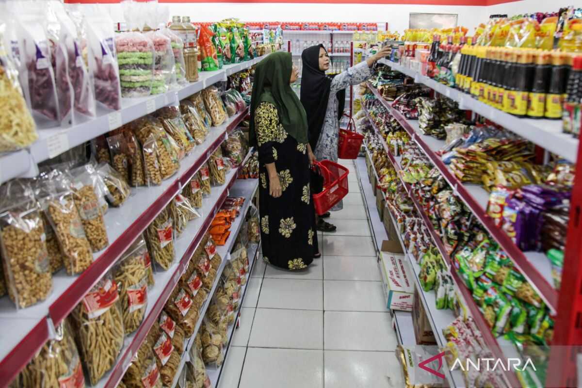 Minister urges village co-ops to absorb local produce