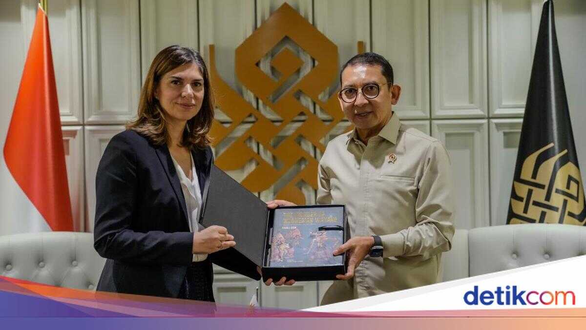 Indonesia's Minister of Culture and Uruguayan Ambassador Discuss Cultural Diplomacy