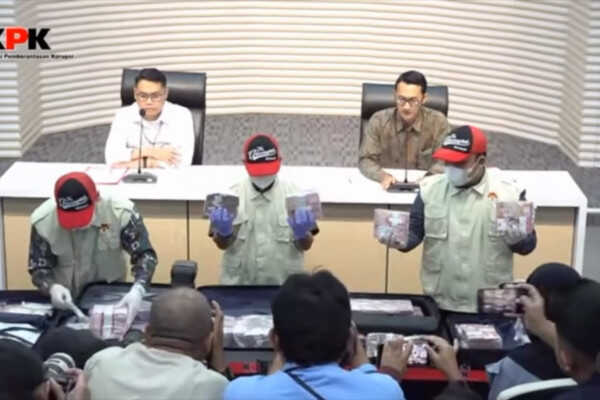 KPK detains Customs Intelligence Chief Budiman on suspicion of bribes in counterfeit goods imports