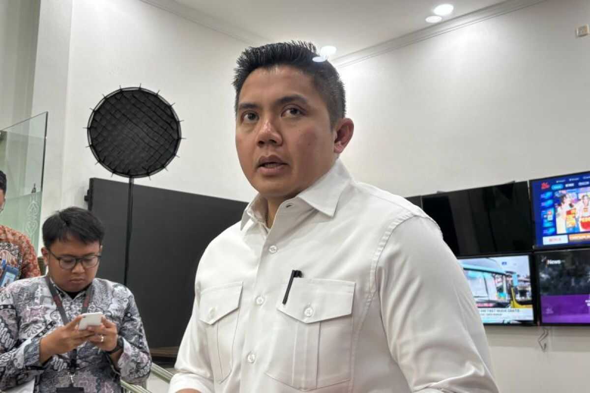 Cabinet Secretary: People's Schools Being Expanded, 16,000 Schools Undergoing Renovation