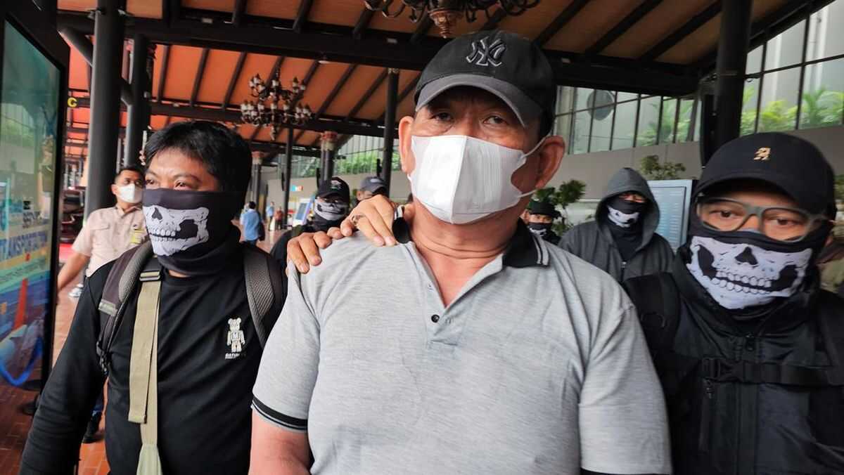 Treasurer of Drug Trafficker Koh Erwin Arrested in Lombok