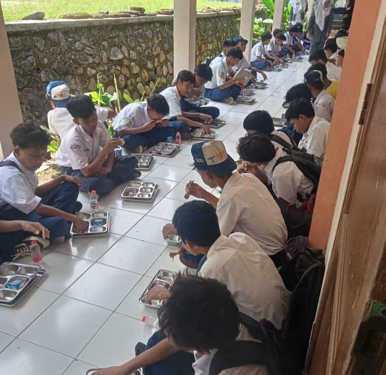 MBG Said to Drive Village Economy