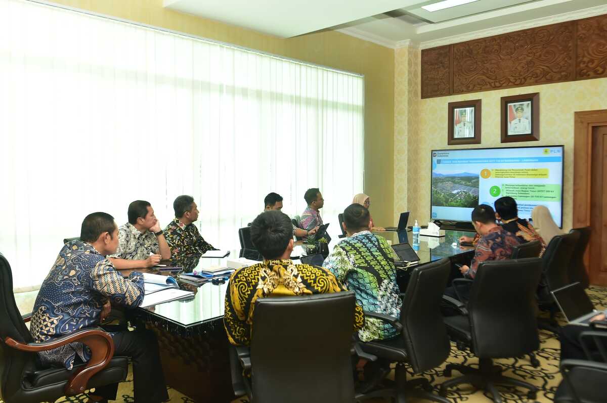 Lamongan Supports Electrical Infrastructure Development, Guarantees Investor Ease