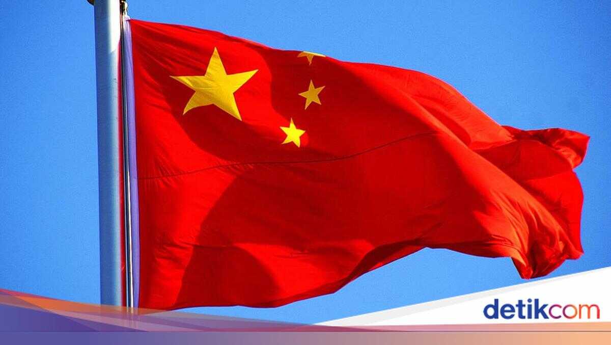 China Urges Its Citizens to Evacuate Iran Immediately Following US Attack Threats