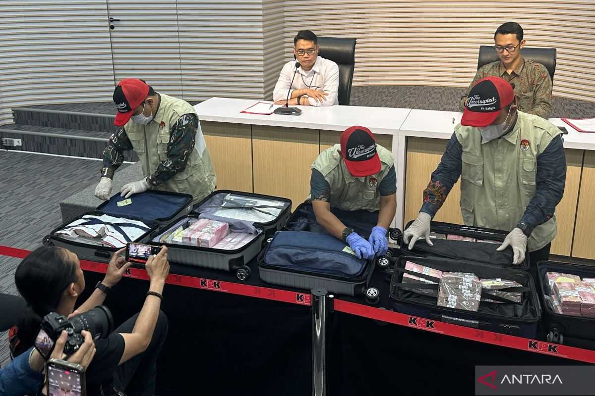 KPK reveals why counterfeit goods case suspects own multiple safe houses