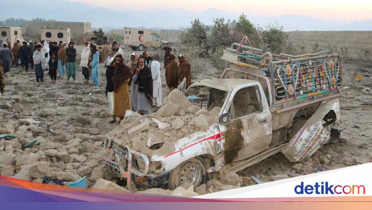 Three Facts on Pakistan and Afghanistan's Open War