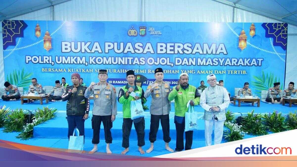 Warm Moment as Metro Police Open Fast with Ojol Community, Strengthen Public Order Synergy