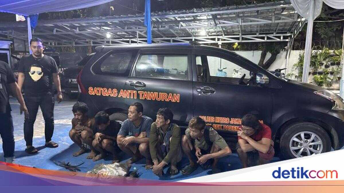 Police Arrest Gang of Steel and Cable Thieves on Toll Road in North Jakarta