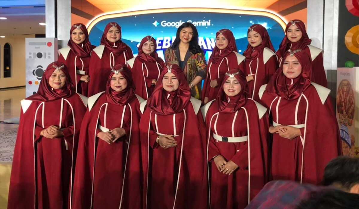 When Nasida Ria Meets AI: Religious Tradition Transforms in the Digital Multiverse World