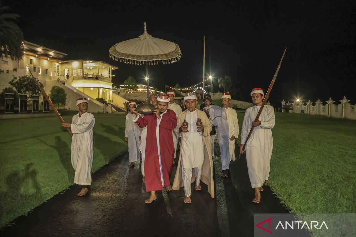 Understanding the tradition of Khataman Al-Quran at the Sultanate Mosque of Ternate: A timeless sacred ritual on the 10th night of Ramadhan