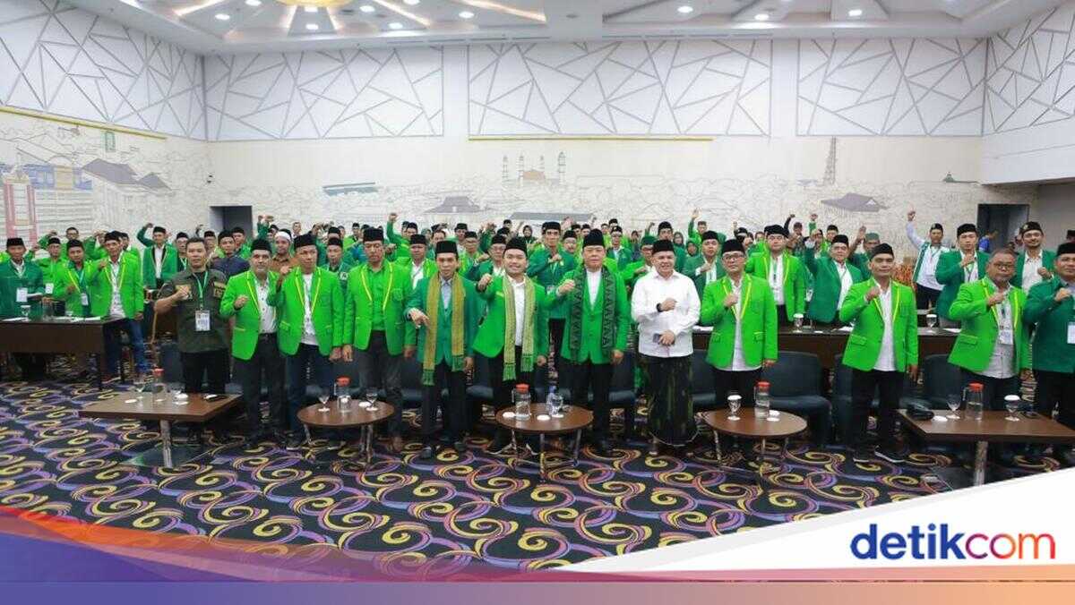 Opens West Kalimantan PPP Regional Deliberation, Mardiono Emphasises Grassroots Strength Remains Solid