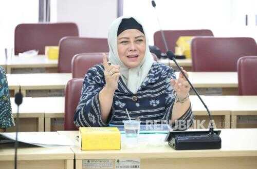 DPRD Member Tina Wiryawati Praises West Java Government's Decision Not to Increase Motor Vehicle Tax Rates