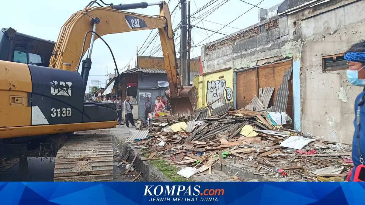 73 households affected by Bulak Kapal Flyover project; compensation payouts targeted for March–April 2026