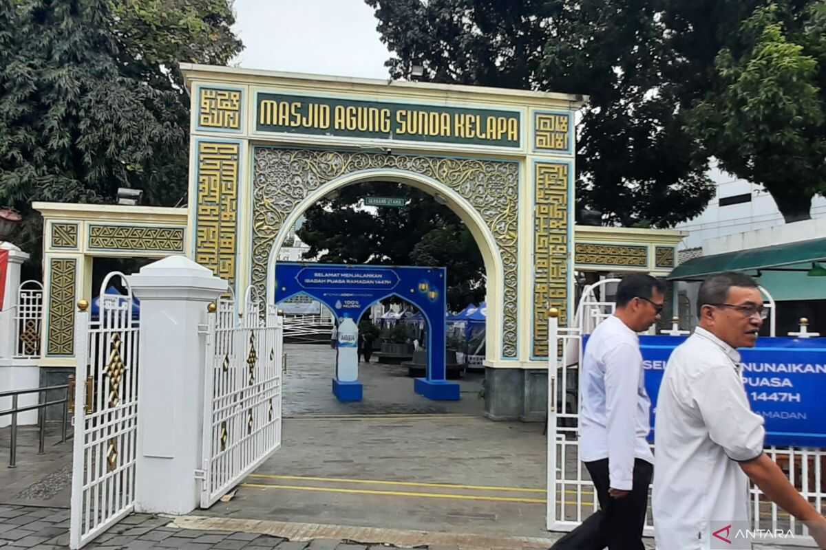 One Thousand Iftar Meals Prepared at Sunda Kelapa Mosque