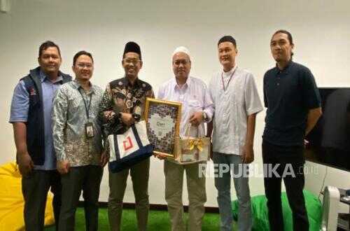 Strengthening Synergy of Charity: Rumah Zakat and Majelis Telkomsel Taqwa Sign MoU