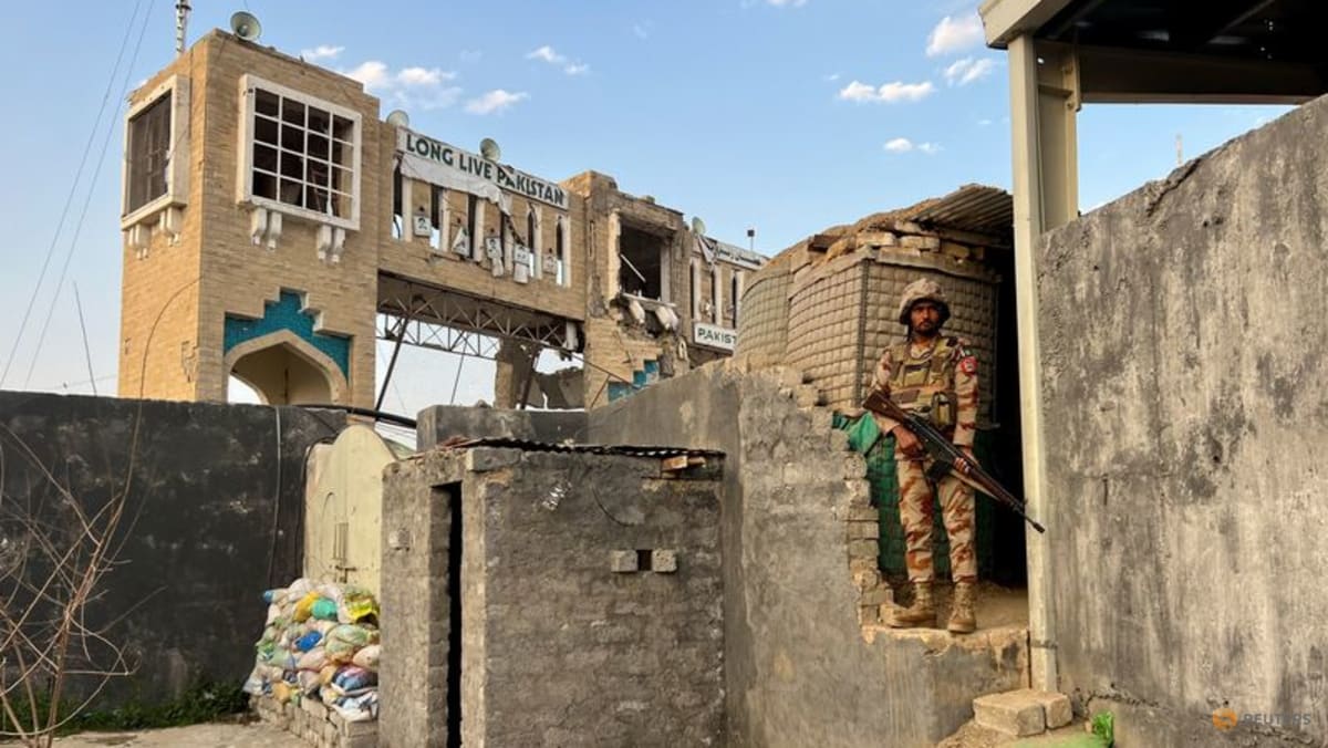 US backs Pakistan's 'right to defend itself' after strikes on Afghanistan