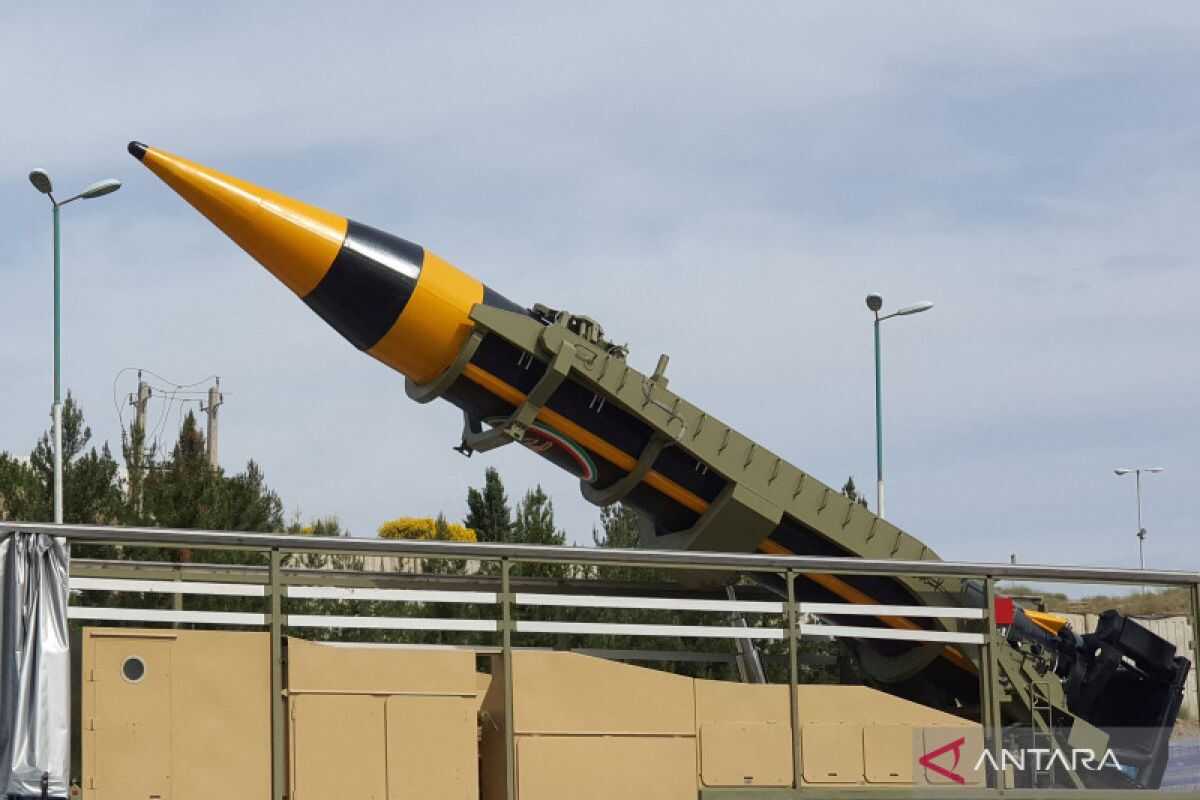 Iranian IRGC Command Vows Response to Israeli Attack Within Hours