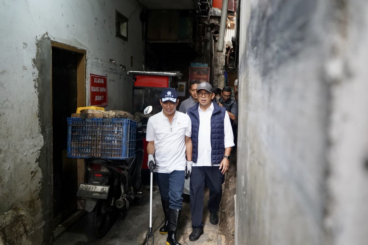 Environment Minister supports waste-to-energy facility development in Bandung