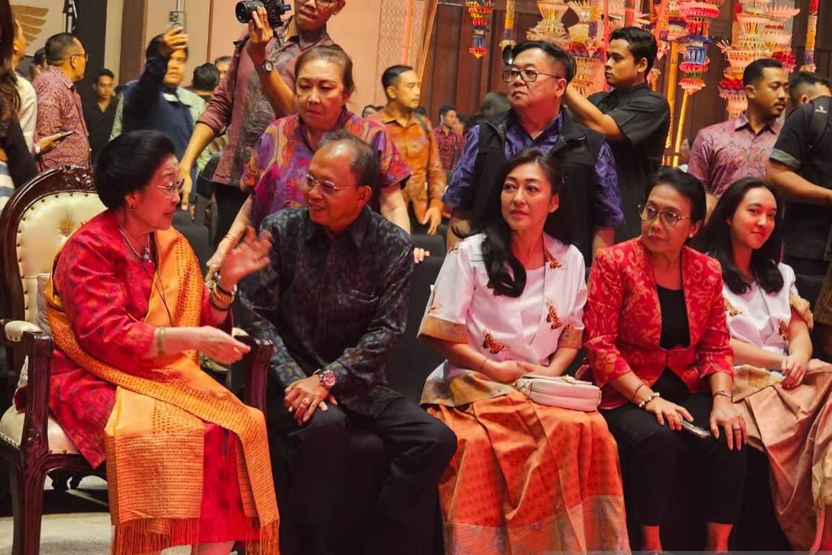 Throne of Art of Bung Karno Awakens the Artistic Side of the Proclamator