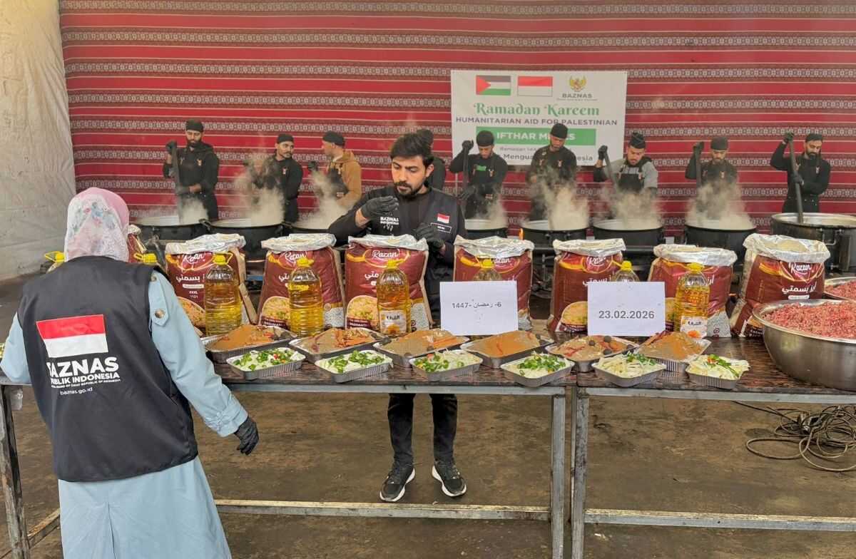 Baznas Provides 1,314 Iftar Meal Packages for Gaza Residents