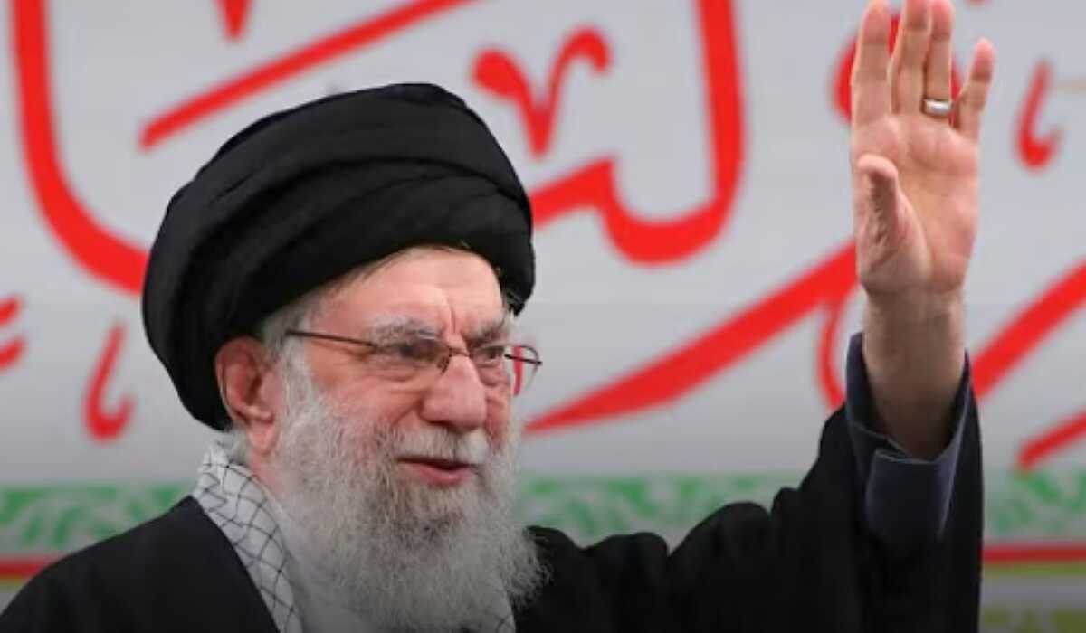 Seven Israeli Rockets Strike Areas Near Supreme Leader Khamenei's Residence and Iranian Presidential Palace