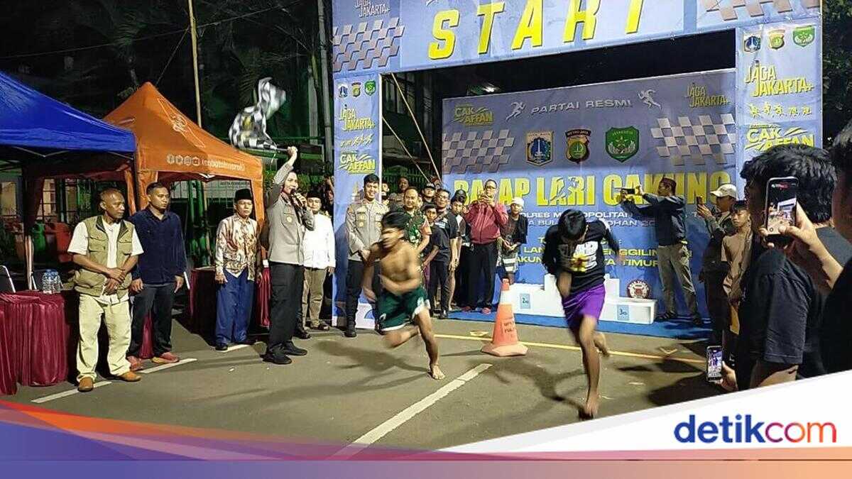 Police Facilitate Running Race in Cakung to Maintain Ramadan Conduciveness
