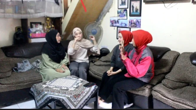 The Inspiring Journey: Three Deaf Women Secure Employment in Bandung