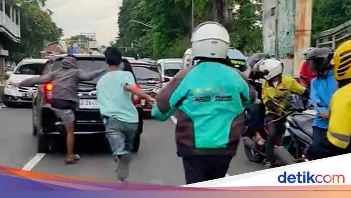 Police Reveal Origin of Sharp Weapons and Toy Gun in Reckless Vehicle in Central Jakarta