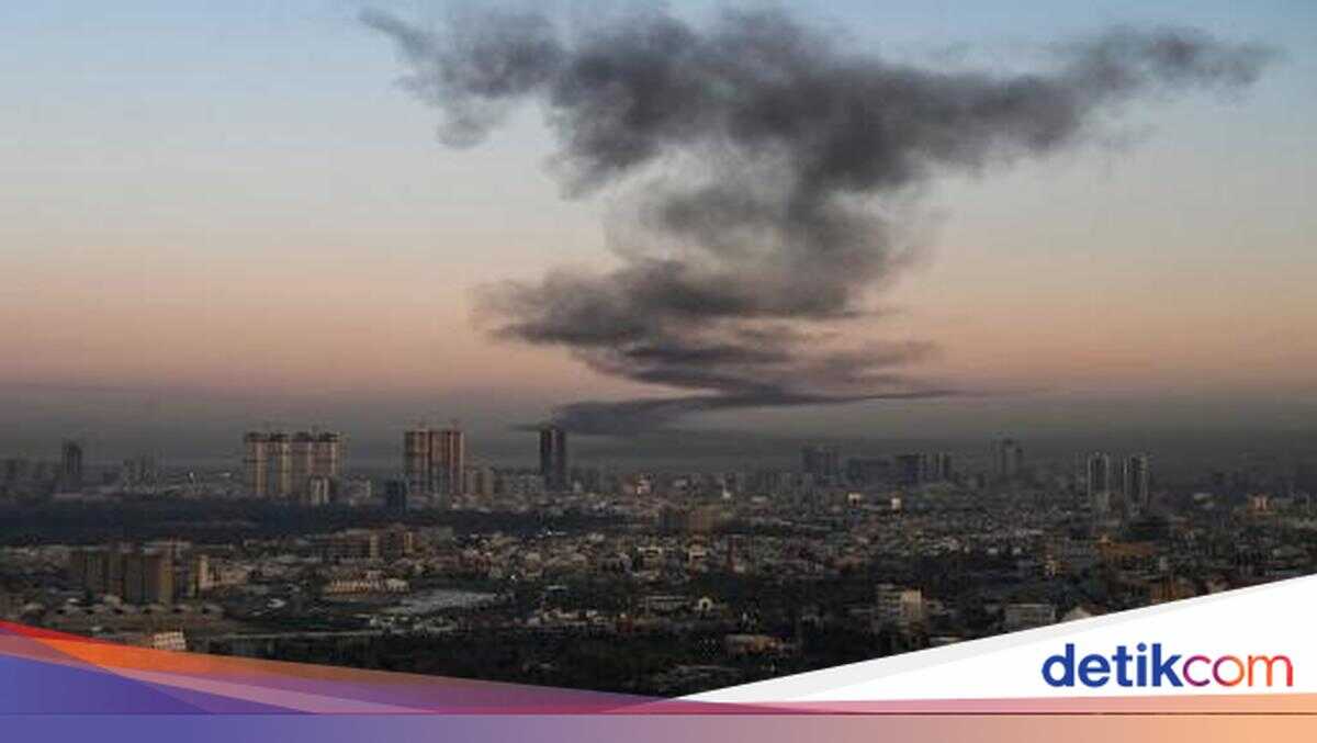 Iran Retaliates! Iran Attacks 27 US Military Bases, Explosions Heard in Dubai-Doha