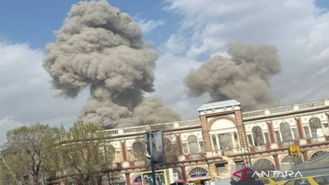 Economist: Israeli Attack on Iran Could Push Oil Prices above 100 Dollars per Barrel