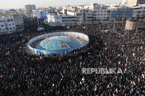 Iran to Urgently Select New Supreme Leader Following Khamenei's Death, Assembly of Experts Convenes