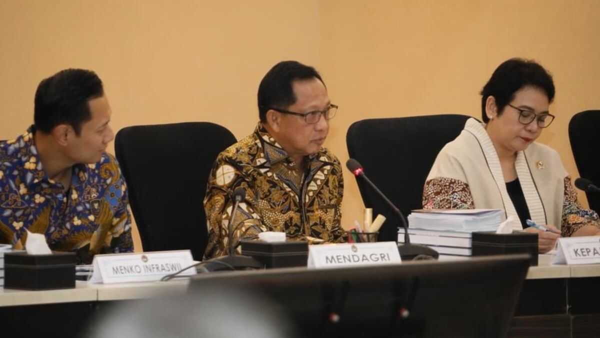 Task Force Utilises Driftwood for Sumatran Rehabilitation