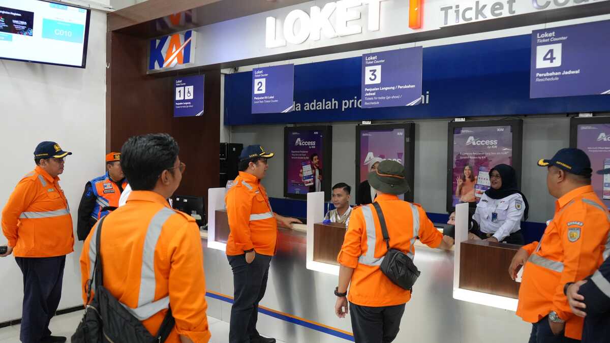 130,000 Train Tickets Remaining for Homebound Travel 11-20 March in Daop 8 Region