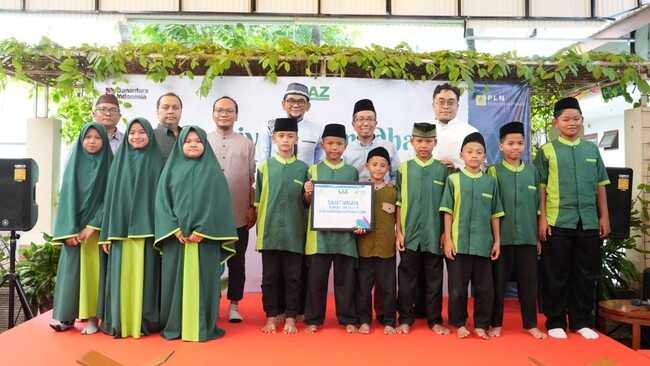 PLN IP Strengthens Electrical Reliability in North Sumatra While Demonstrating Social Responsibility