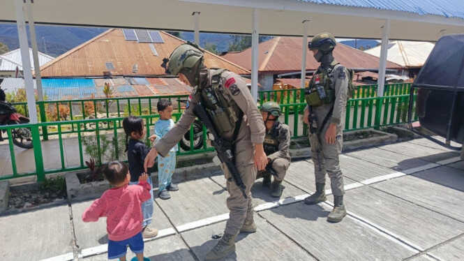 Humanistic Approach as the Indonesian Police's 'Weapon' to Build Public Trust and Maintain Security Stability in Papua's Interior Regions