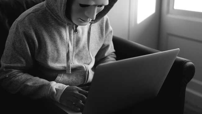 Sophisticated Counterfeit Investment Platforms: Scammers Perfect Their Deception