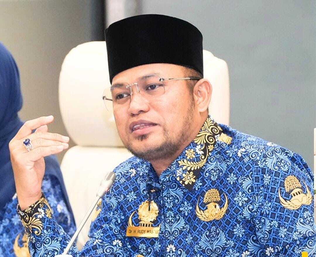 East Kalimantan Governor Returns Rp8.49 Billion Official Vehicle, Prioritises Public Trust