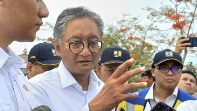 Minister of Public Works Reveals Surprising Facts About Two Directors General's Resignations