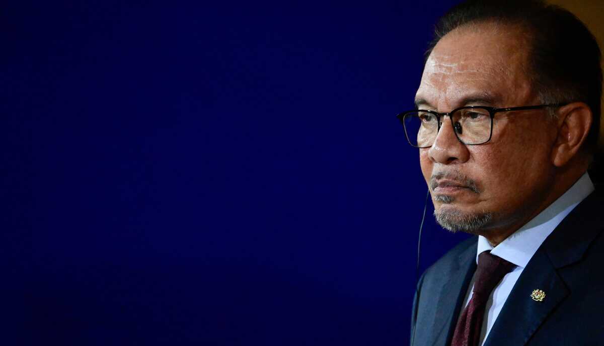 Malaysian Prime Minister Anwar Ibrahim Condemns Killing of Ali Khamenei, Highlights Middle East Instability Risk