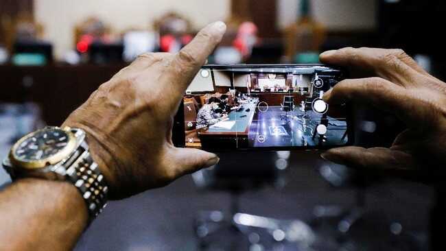 Indonesia Ranks First in World's Worst Mobile Phone and Gaming Addiction, Latest Evidence Confirms