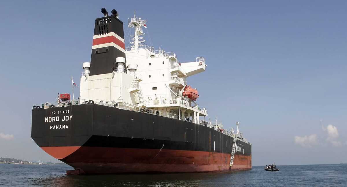 IMO Recommends Vessels Avoid Strait of Hormuz Amid Middle East Tensions